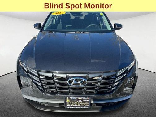 2023 Hyundai TUCSON SE