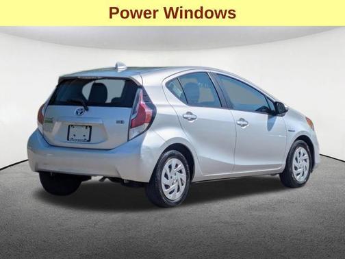 Classic Silver Metallic 2016 Toyota Prius c Two