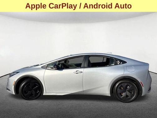 2025 Toyota Prius LE