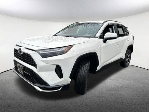 2025 Toyota RAV4 Hybrid SE