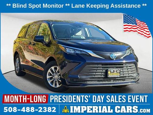 2024 Toyota Sienna LE