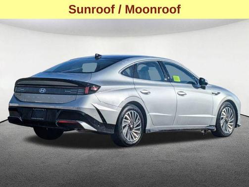 2024 Hyundai SONATA Hybrid Limited