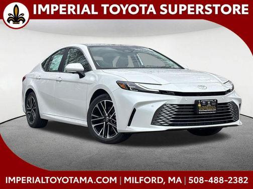 Wind Chill Pearl 2026 Toyota Camry XLE