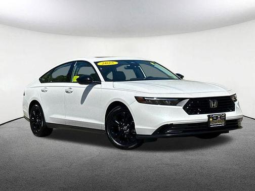 Platinum White Pearl 2025 Honda Accord SE