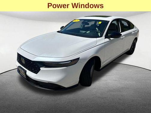 Platinum White Pearl 2025 Honda Accord SE