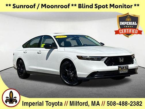 Platinum White Pearl 2025 Honda Accord SE