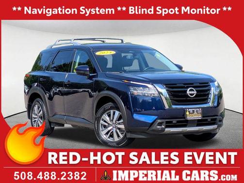 2024 Nissan Pathfinder SL 4WD