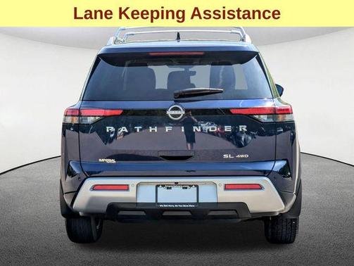 2024 Nissan Pathfinder SL 4WD