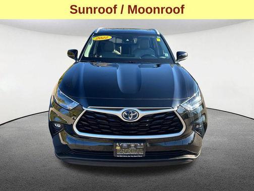 2022 Toyota Highlander Hybrid XLE