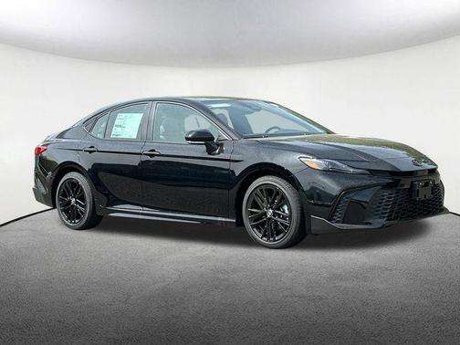Midnight Black Metallic 2026 Toyota Camry SE