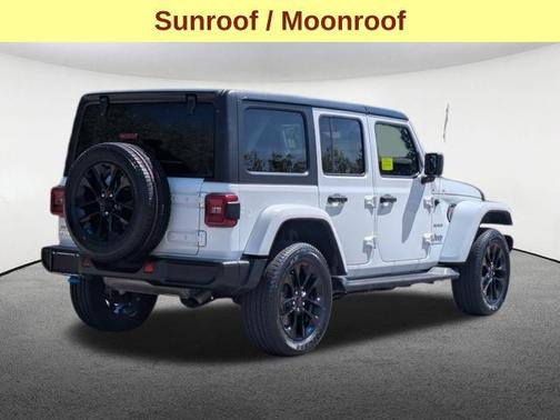 Bright White Clearcoat 2023 Jeep Wrangler 4xe Sahara