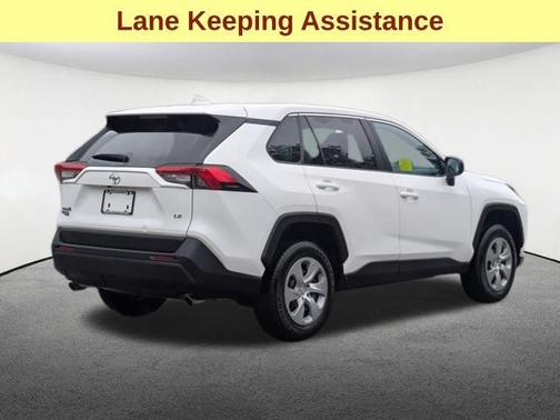2023 Toyota RAV4 LE