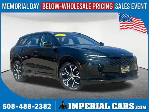 Black 2025 Toyota Crown Signia XLE