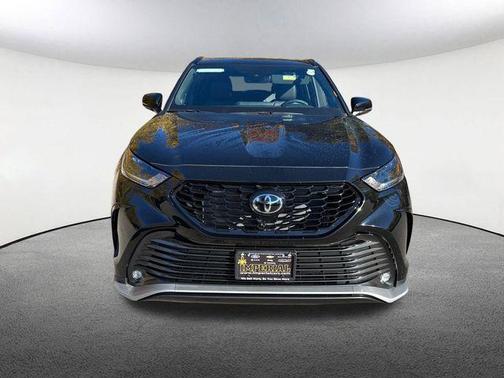 2026 Toyota Highlander XSE