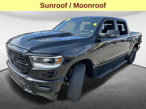Diamond Black Crystal Pearlcoat 2023 RAM 1500 Laramie