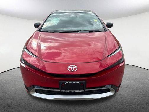 2025 Toyota Prius L