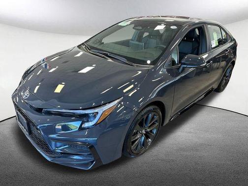 UNDERGROUND WITH MIDNIGHT BLACK METALLIC 2026 Toyota Corolla XSE
