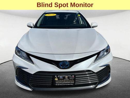 2023 Toyota Camry Hybrid XLE