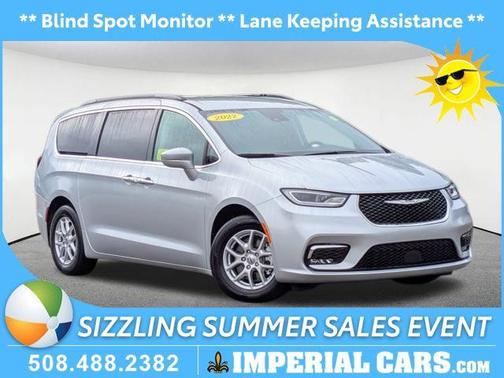 2022 Chrysler Pacifica Touring L