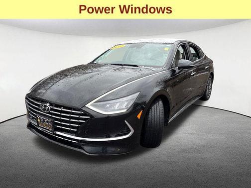 2022 Hyundai SONATA Hybrid SE