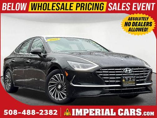 2022 Hyundai SONATA Hybrid SE