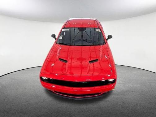 White Knuckle Clearcoat 2023 Dodge Challenger SXT
