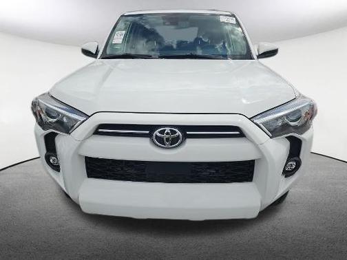 Ice 2024 Toyota 4Runner SR5