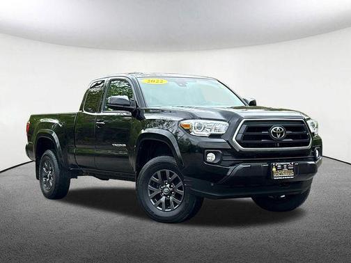 Midnight Black Metallic 2022 Toyota Tacoma SR5