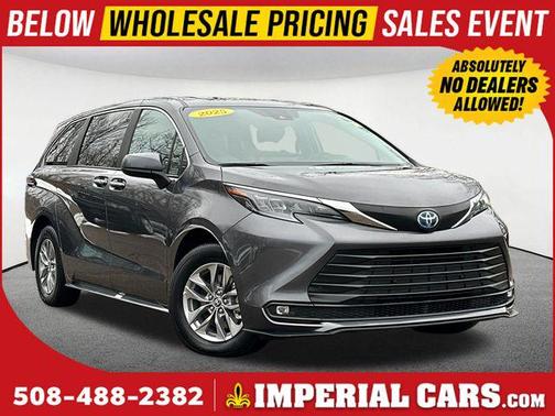 2025 Toyota Sienna XLE