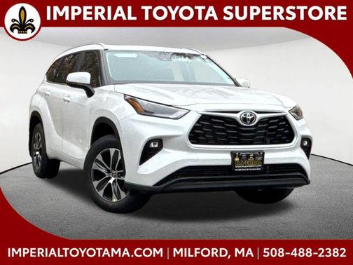 2026 Toyota Highlander XLE