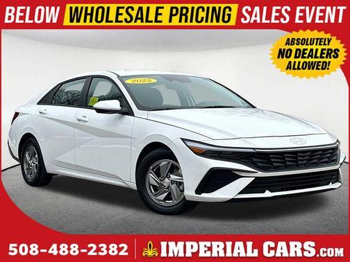 2025 Hyundai ELANTRA SE