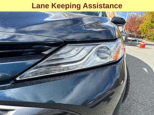 2019 Toyota Camry Hybrid XLE