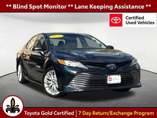 2019 Toyota Camry Hybrid XLE