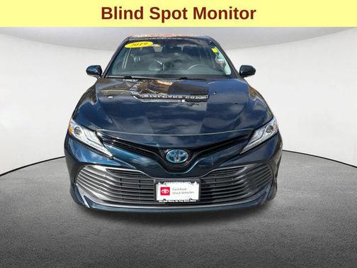 2019 Toyota Camry Hybrid XLE