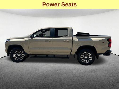 Doeskin Tan 2024 Chevrolet Colorado Z71
