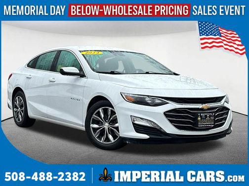 Summit White 2024 Chevrolet Malibu FWD 1LT