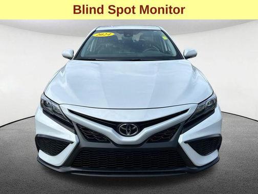 Ice Edge 2024 Toyota Camry SE