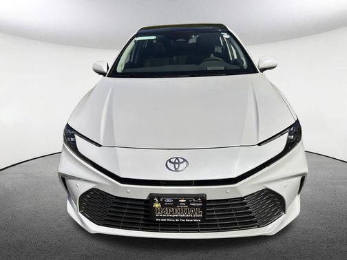 Wind Chill Pearl 2026 Toyota Camry XLE