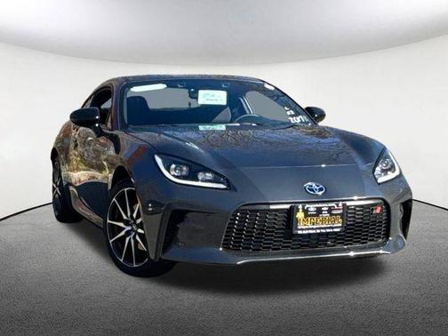 2025 Toyota GR86 Base