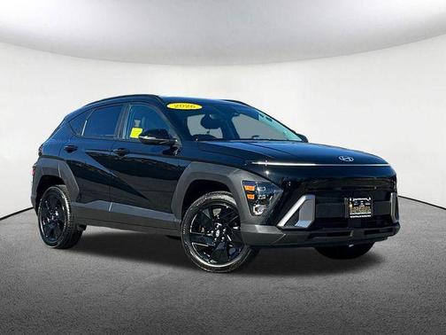 Abyss Black Pearl 2026 Hyundai KONA SEL Sport