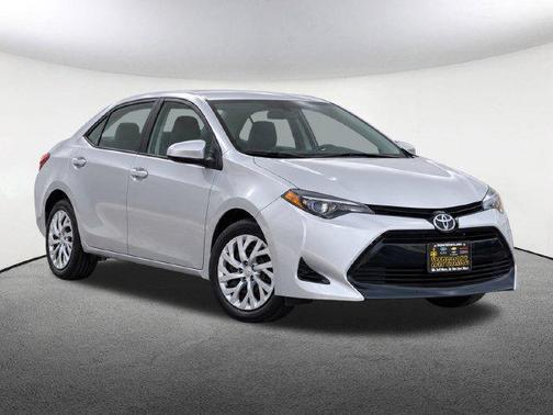 Classic Silver Metallic 2017 Toyota Corolla LE