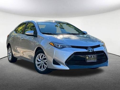Classic Silver Metallic 2017 Toyota Corolla LE