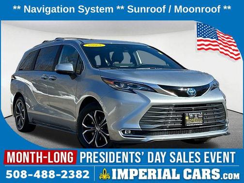 2025 Toyota Sienna Platinum