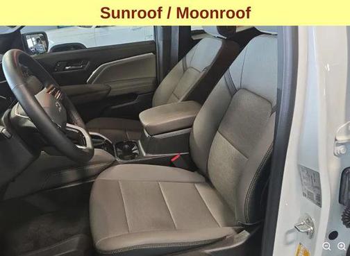 Summit White 2025 Chevrolet Colorado ZR2