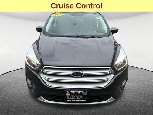 Magnetic Metallic 2018 Ford Escape SE