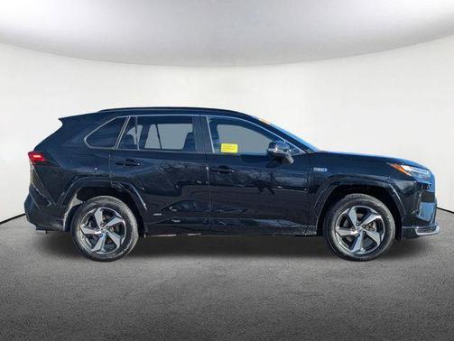 2022 Toyota RAV4 Prime SE