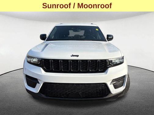 2022 Jeep Grand Cherokee Altitude