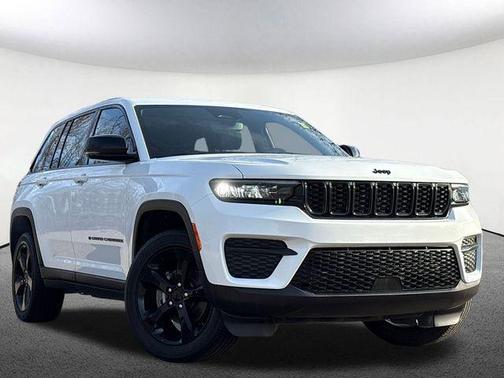 2022 Jeep Grand Cherokee Altitude