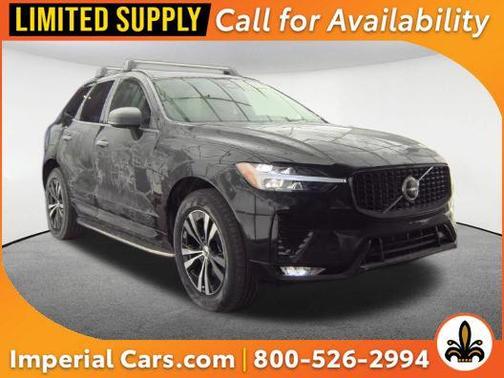 2024 Volvo XC60 B5 Core Dark Theme