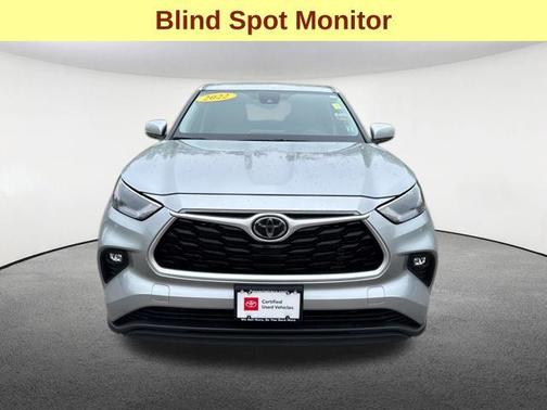 2022 Toyota Highlander LE
